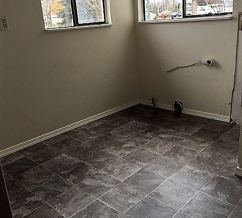 5th image of 1512 Yelm Ave W