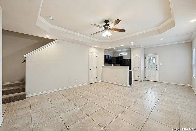 3 bed, 2.5 bath, 2606 sqft, $1,195 — Photo 2