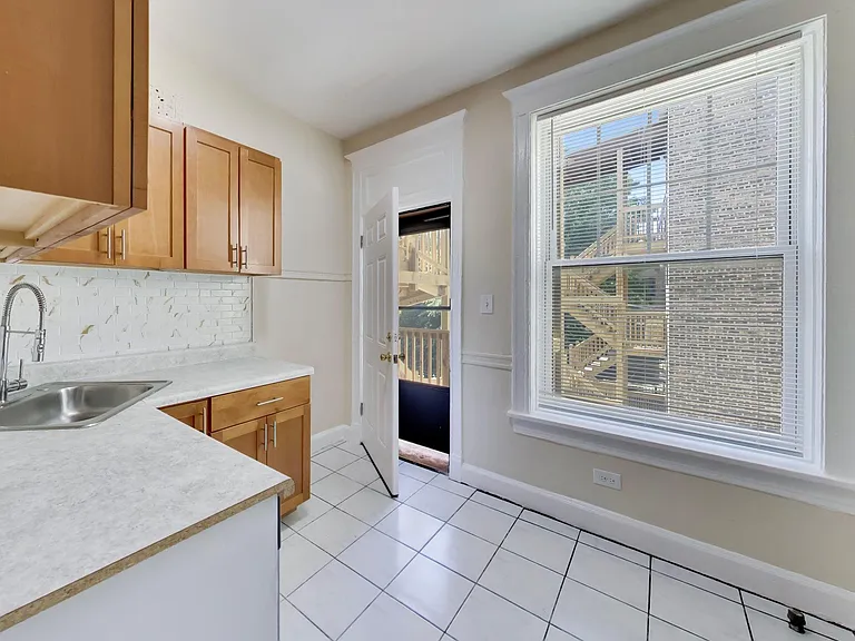 3149 W Lyndale St #2 — Photo 14