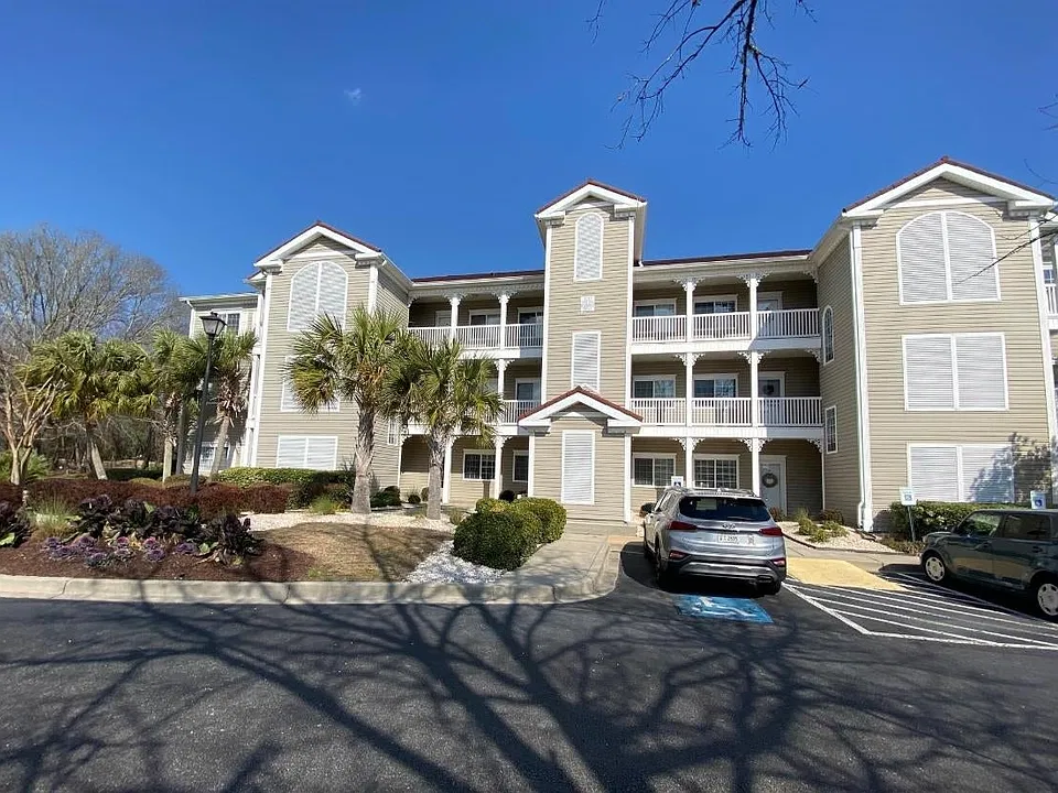 4215 Coquina Harbour Dr #D14