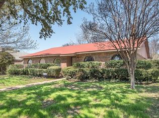 2221 E Crosby Rd, Carrollton, TX 75006