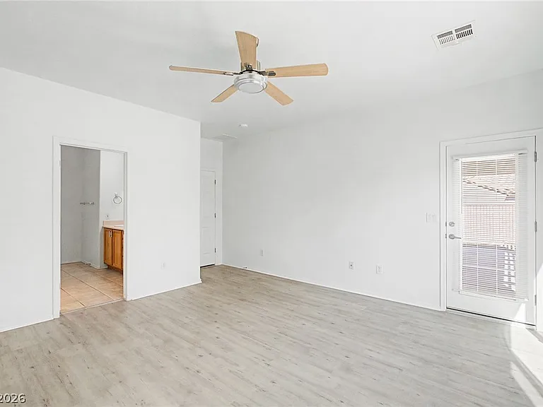 2108 Mardela Springs Ct — Photo 16