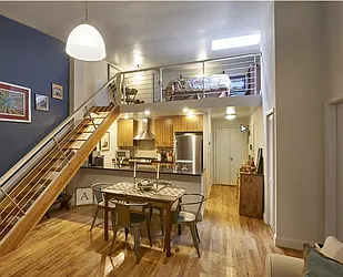 Rented by R New York