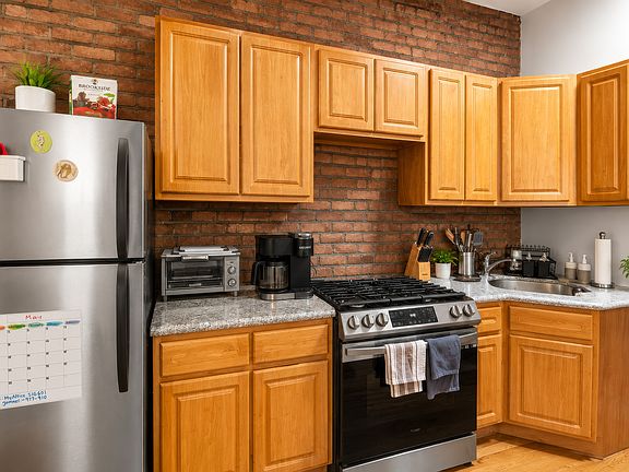 5th image of 600 Macon St #3F