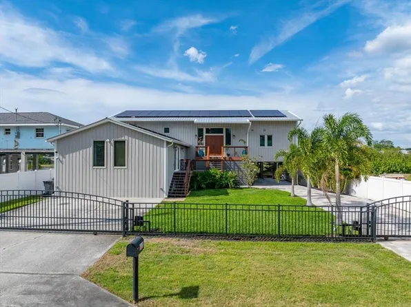 8813 S Lagoon St, Tampa, FL 33615