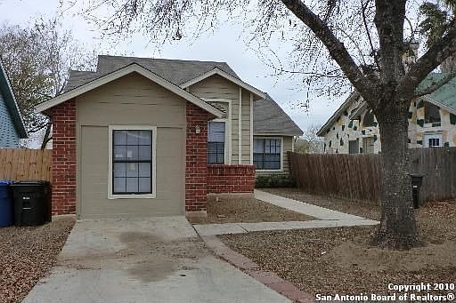 3rd image of 4151 Hunters Sun Dr