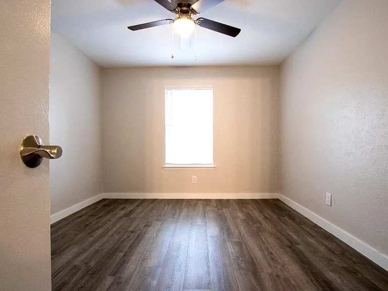 Gazebo Apartments (Denton, Tx) — Photo 6