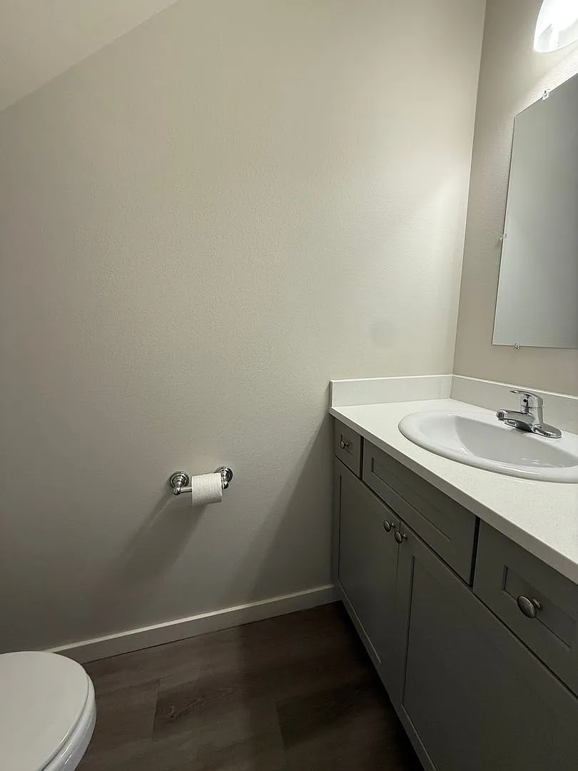 Apple Valley Town Houses Located Off Powerhouse Road - Half Off First Months Rent! — Photo 3
