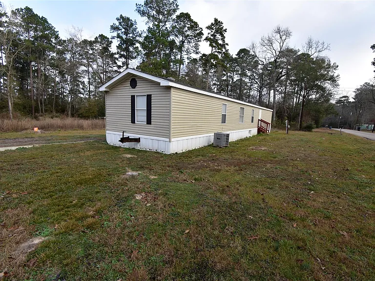 2 Lake View Ln — Photo 29