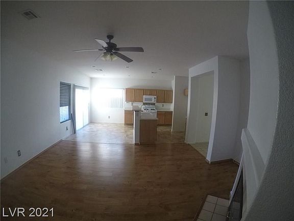 2nd image of 3012 Mastercraft Ave