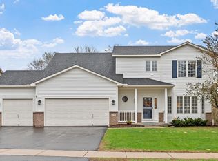 758 Riesgraf Rd, Carver, MN 55315