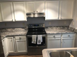 211 Morningside Dr, Falling Waters, WV 25419