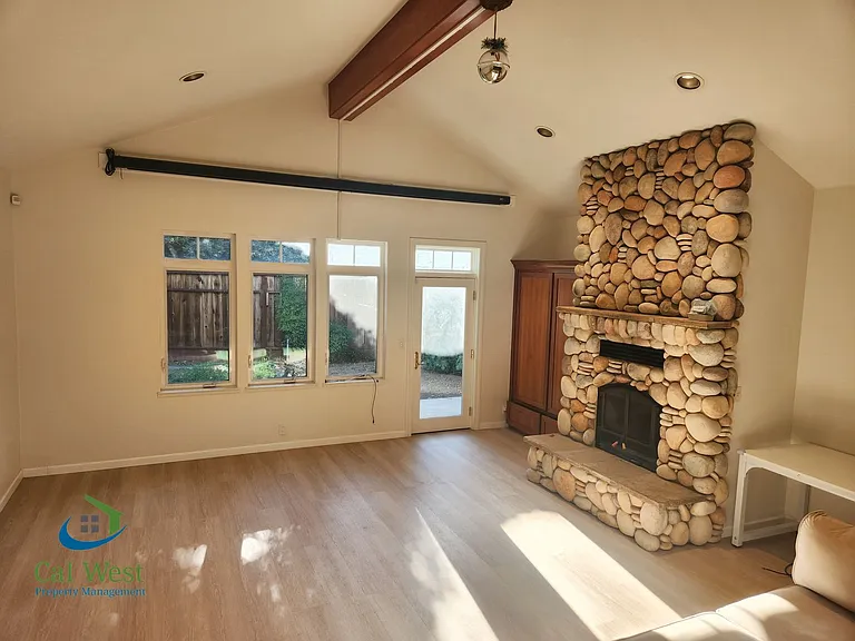 7521 Santa Barbara Dr — Photo 6