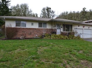 1766 NE Newton Creek Rd, Roseburg, OR