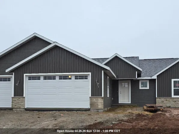 1765 Loyal Dr, Neenah, WI 54956