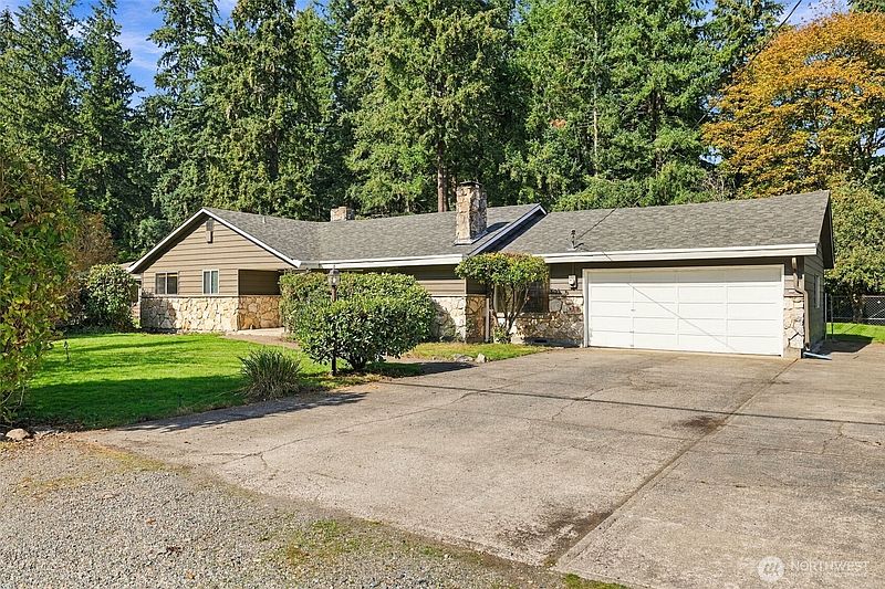 2nd image of 8321 112th Street SW