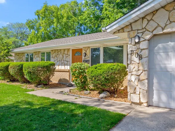 808 S Cedarcrest Dr, Schaumburg, IL 60193