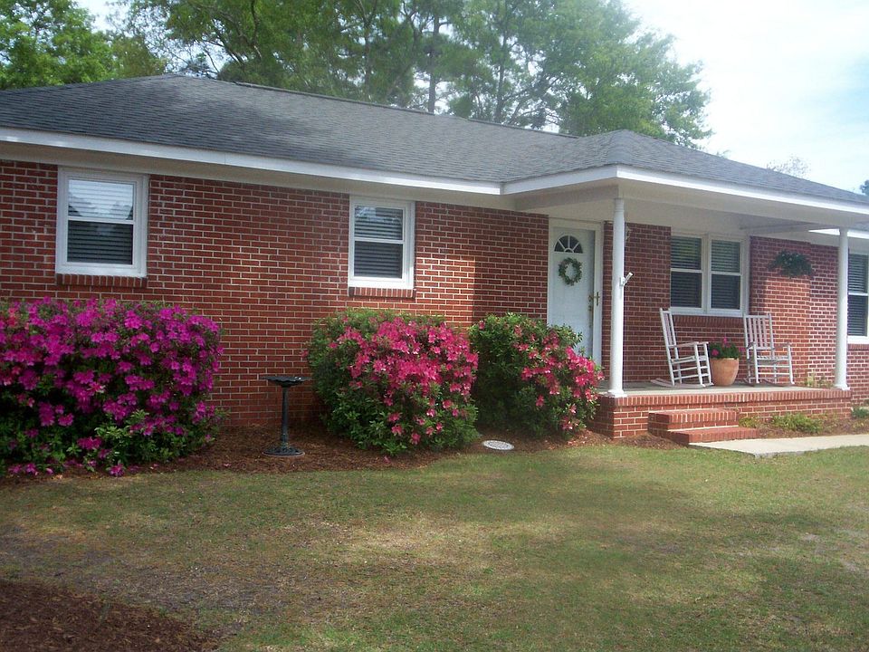 ACROSS FROM COASTAL CAROLINA UNIVERSITY---15 MINUTES TO MYRTLE BEACH!!!!