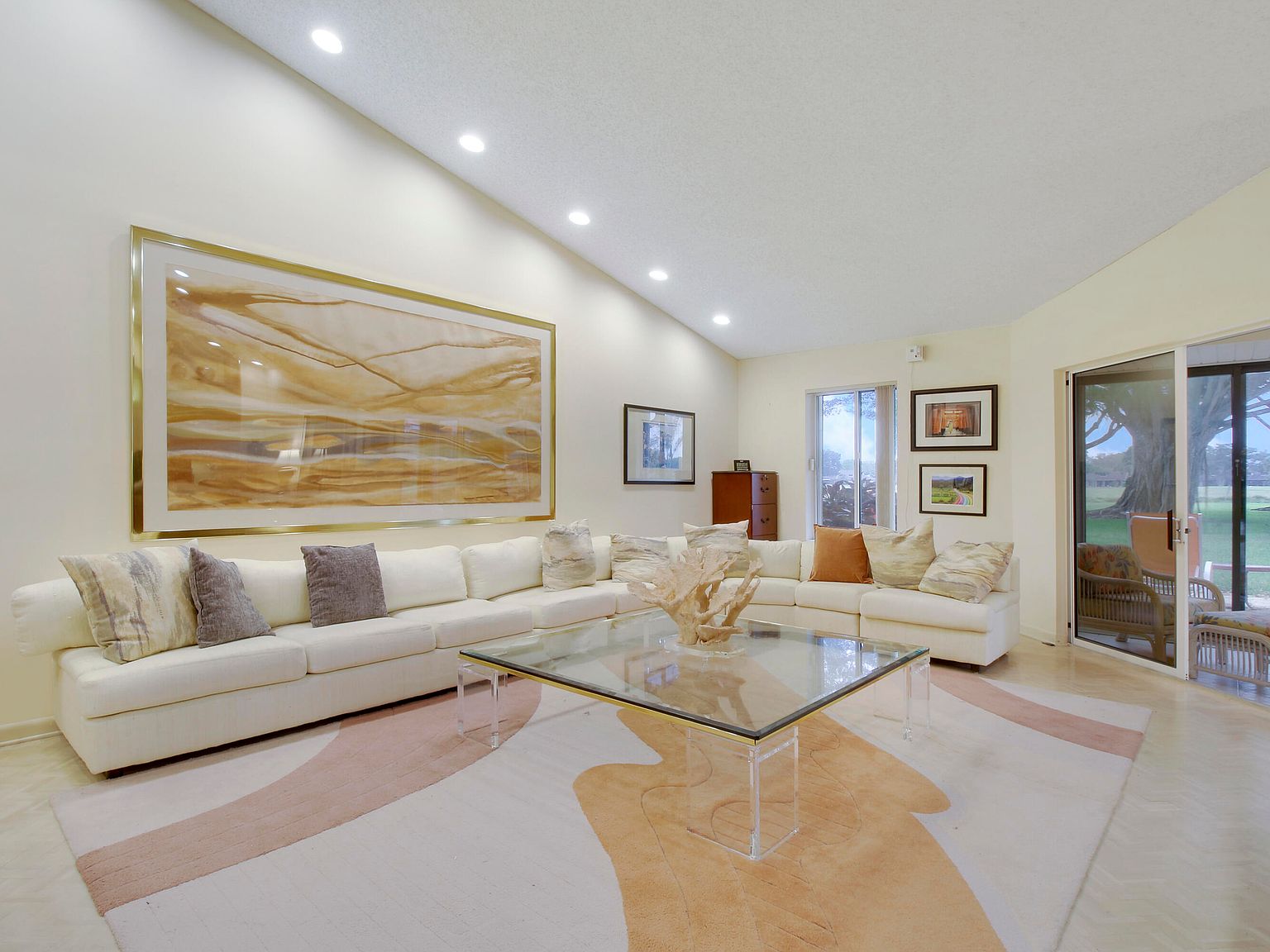 6907 Fountains Circle