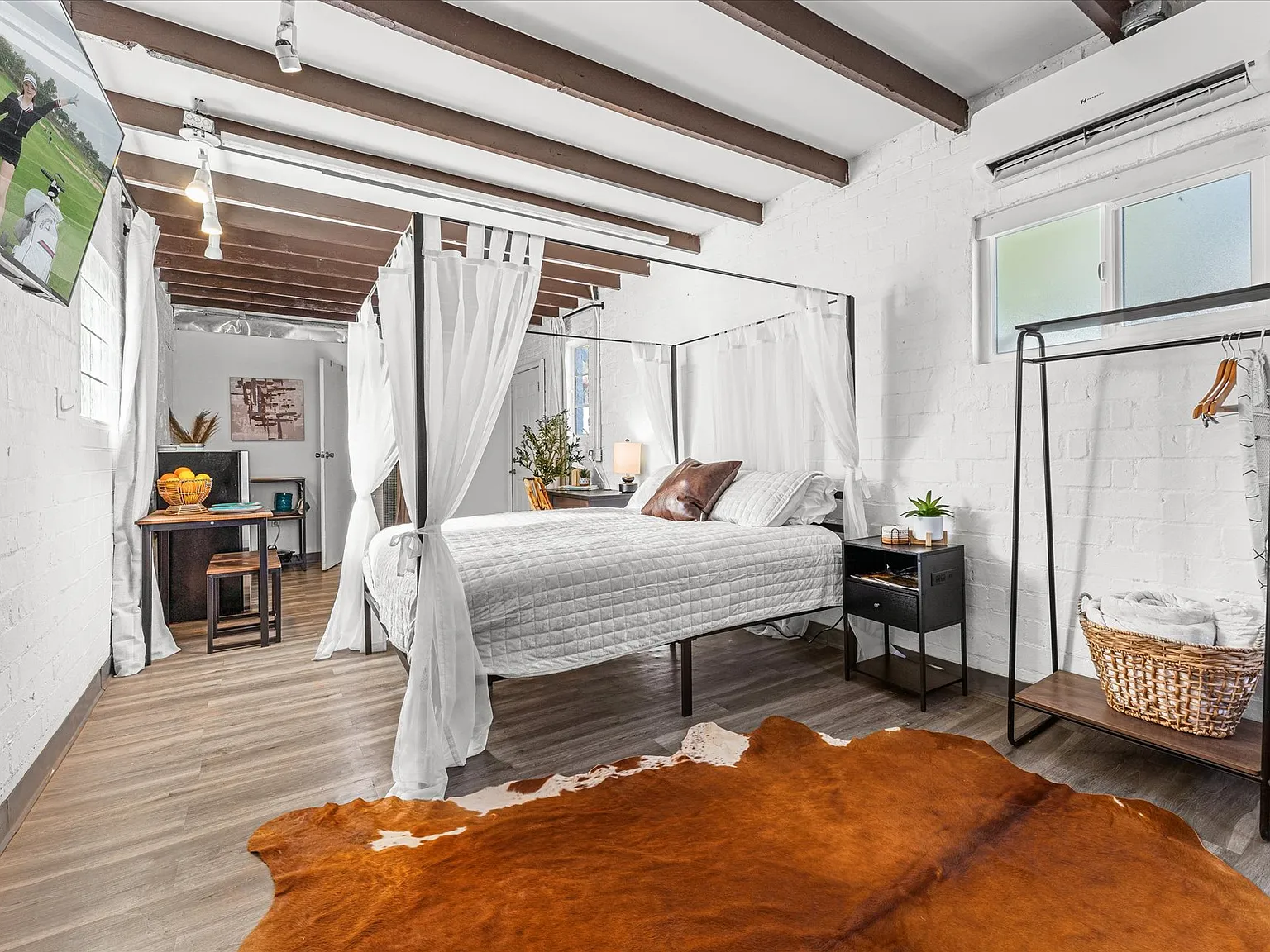 1 bed, 1123 sqft, $1,250 — Photo 3