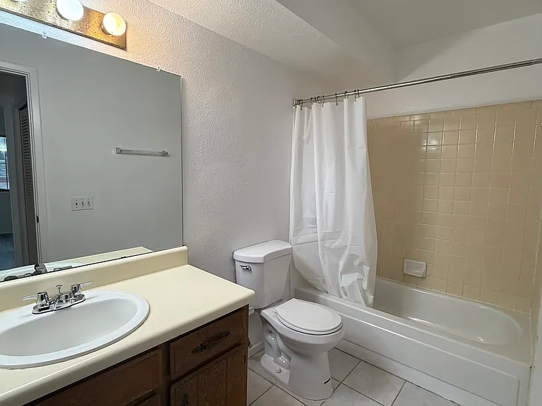 6625 E Golf Links Rd #2 — Photo 9
