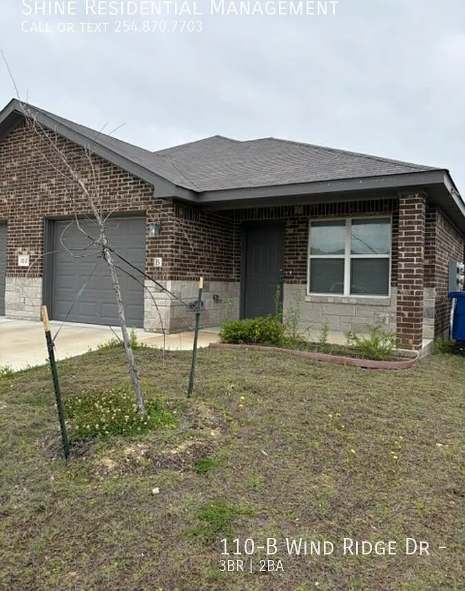 Offers highly attractive modern living options and a very peaceful suburban atmosphere — Photo 1