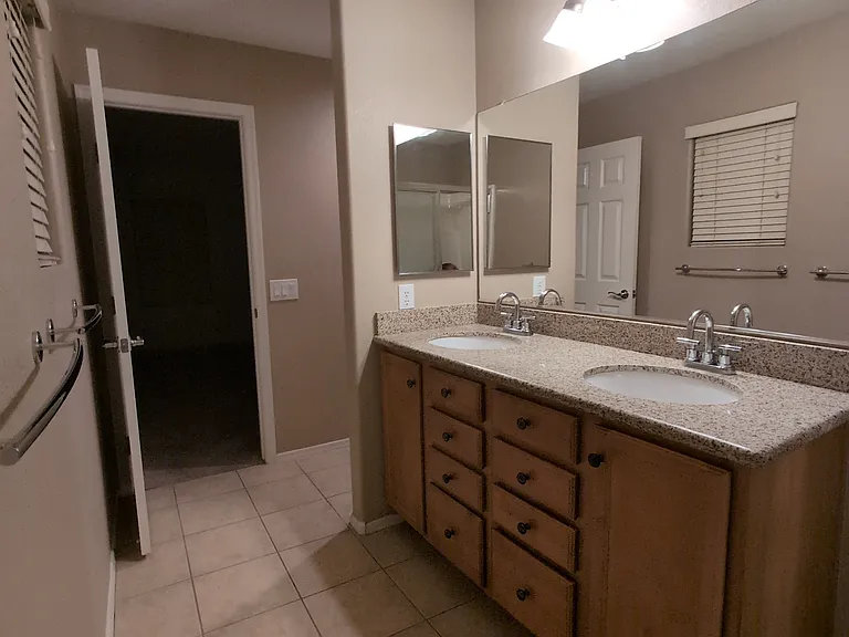 906 E Desert Rose Trl — Photo 19