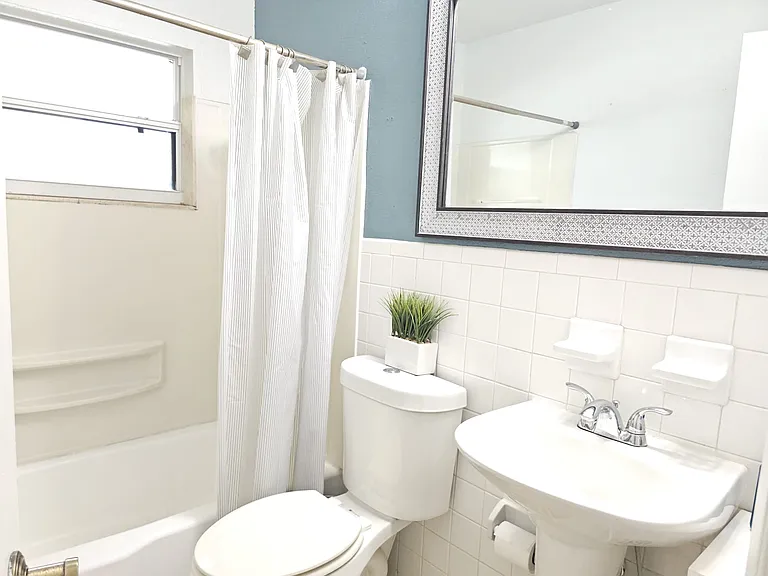 302 Lincoln Ave #10 — Photo 20