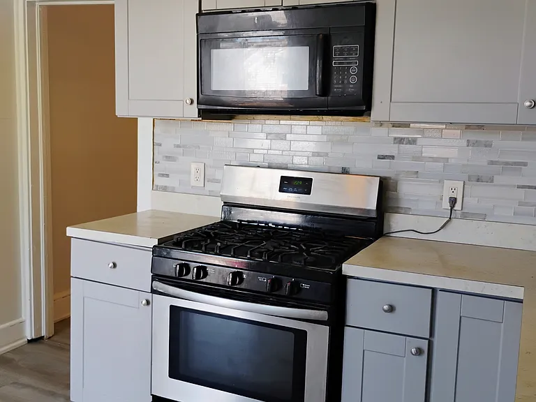 Gas Range and Built-in Microwave