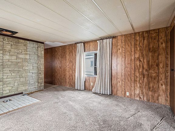 4th image of 208 S Neyland Ave Space 23