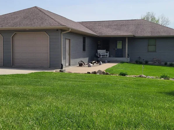 107 Woodsedge Ct, Mc Gregor, IA 52157