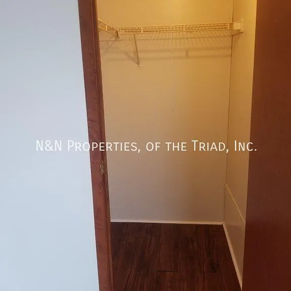 1079 Reynolds Rd #4 — Photo 9