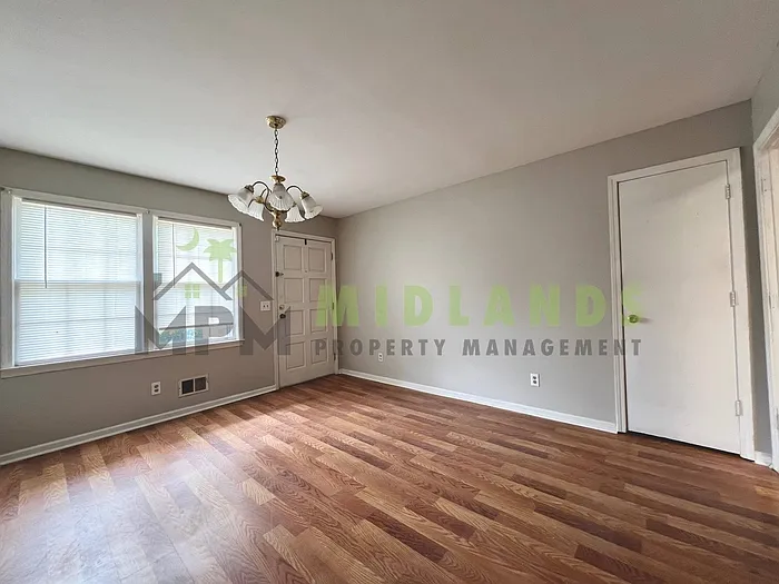 357 Creighton Dr — Photo 31