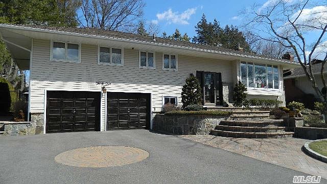 1st image of 32 Prescott Pl