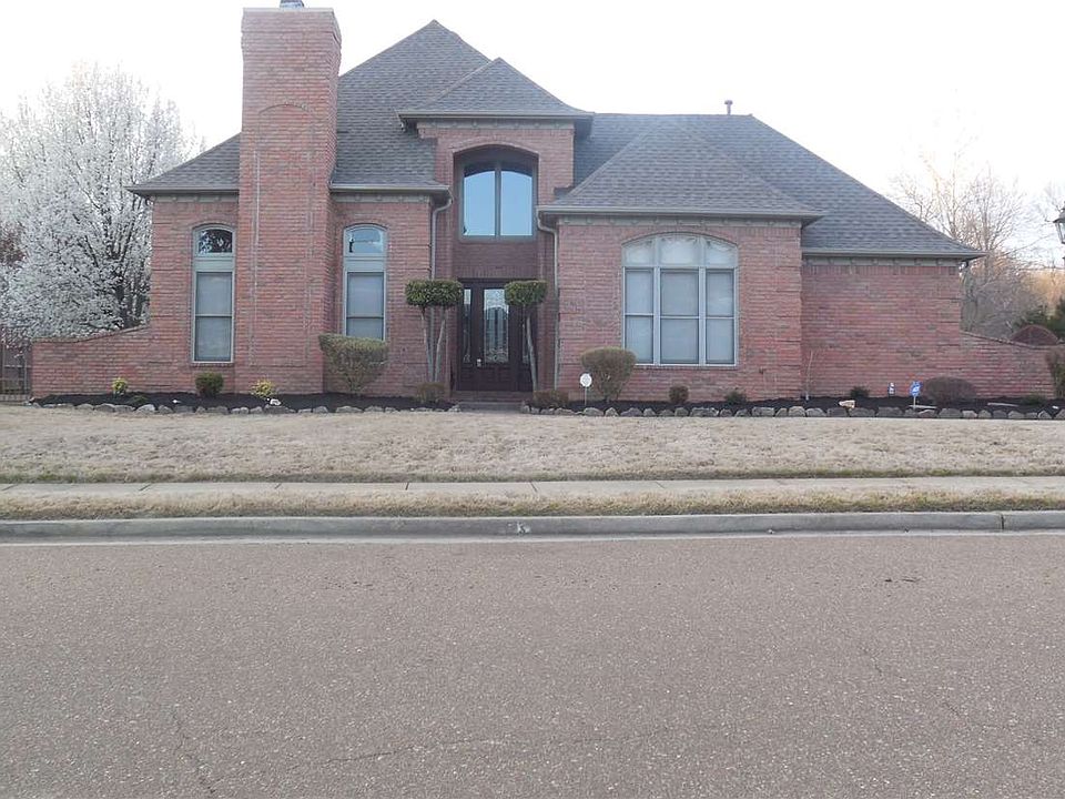 1st image of 9178 Huntington Oak Dr