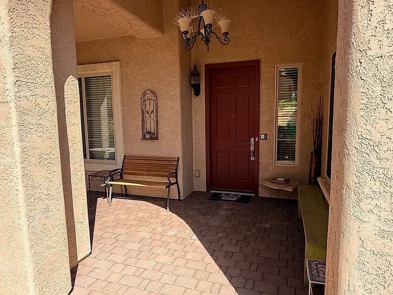 3925 N Monument Dr — Photo 5