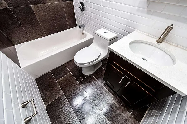 Rented by Nooklyn NYC LLC | media 18