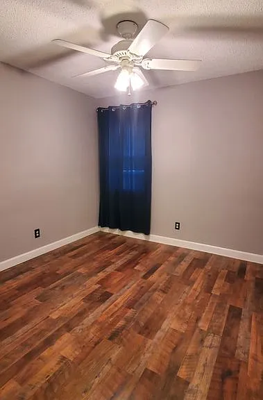1508 Woodfield St — Photo 6