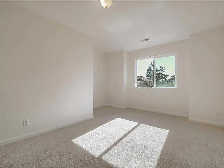 20363 Royal Ave — Photo 23