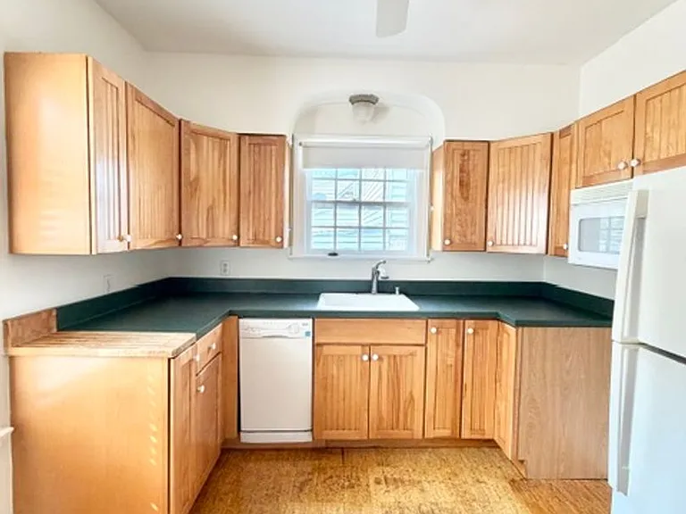 2414 Brighton Dr — Photo 23