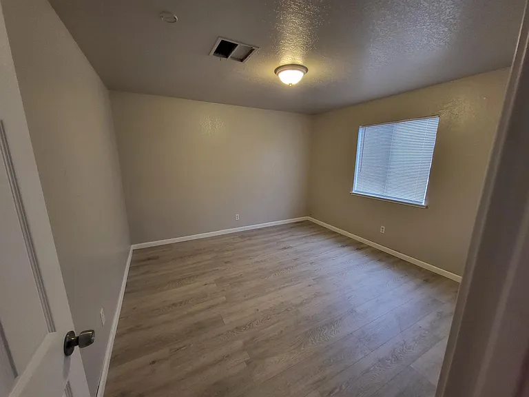 1214 E Clinton Ave #202 — Photo 6