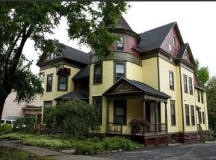 218 Green St APT 8, Syracuse, NY 13203