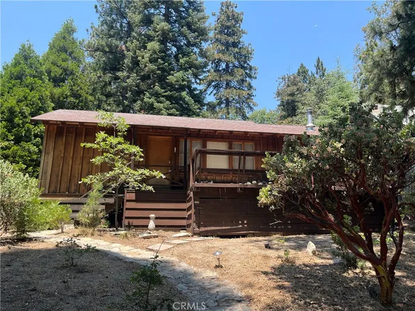 6020 Lake Dr, Angelus Oaks, CA 92305