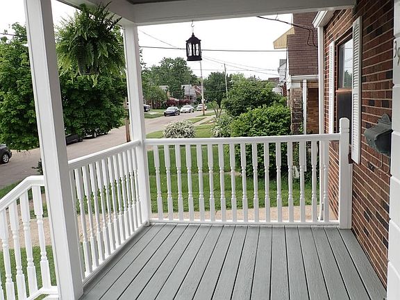 4th image of 3943 Biehl Ave