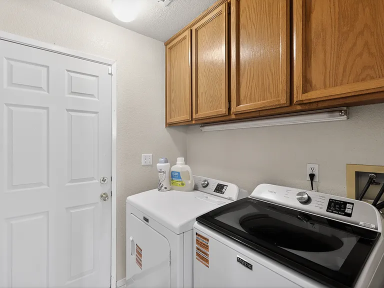 680 Canyon Creek Way — Photo 28