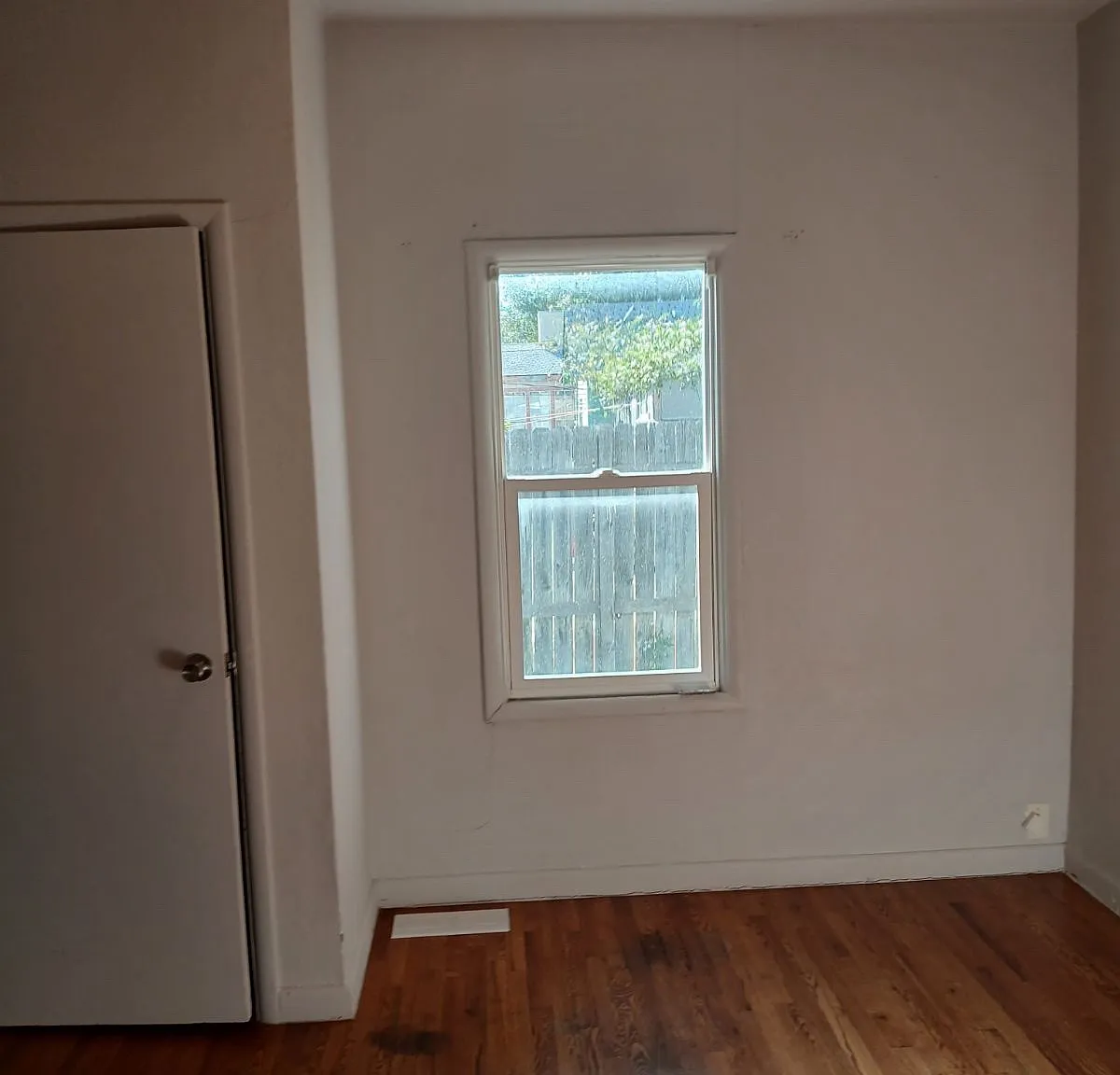 2 bed, 1390 sqft, $1,075 — Photo 4