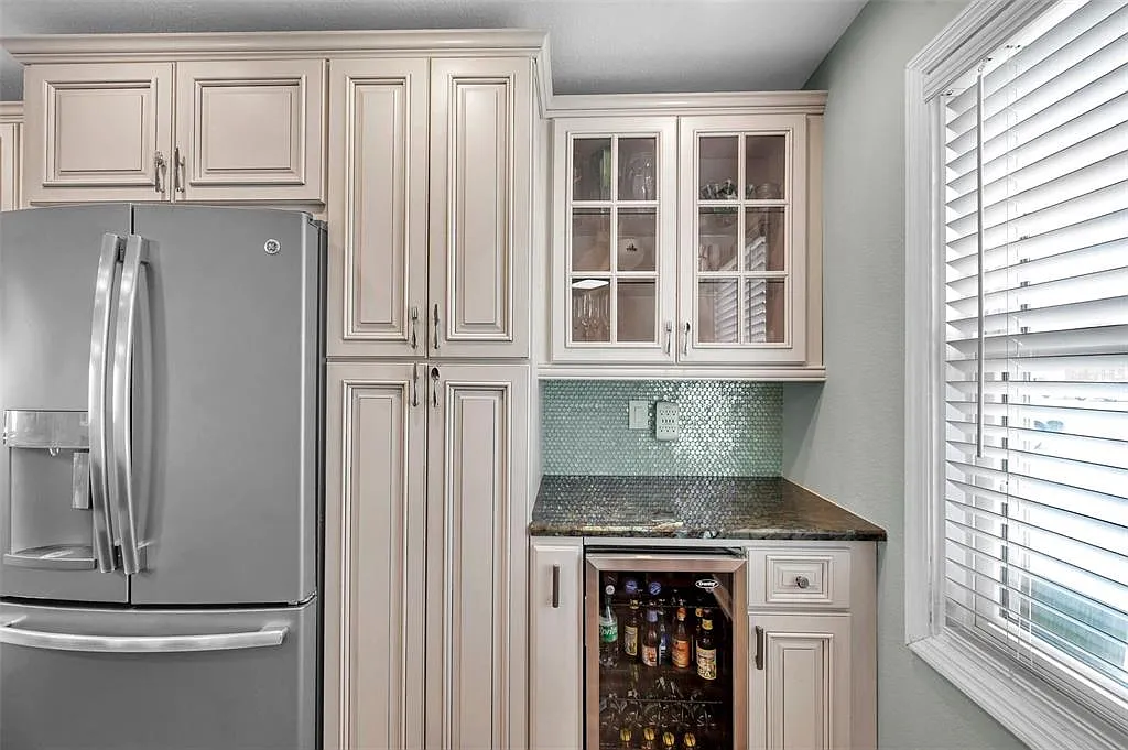 2 bed, 2.5 bath, 1124 sqft, $3,600 — Photo 4