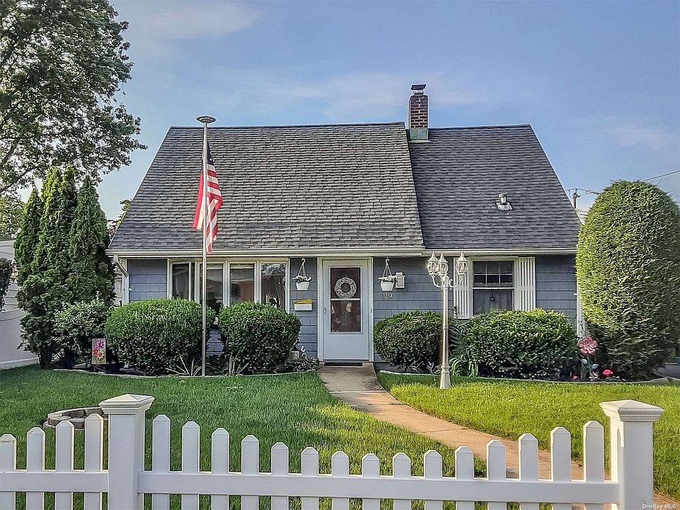 19 Morning Glory Road, Levittown, NY 11756 Zillow