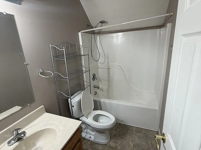 1354 Minnesota Ave — Photo 10