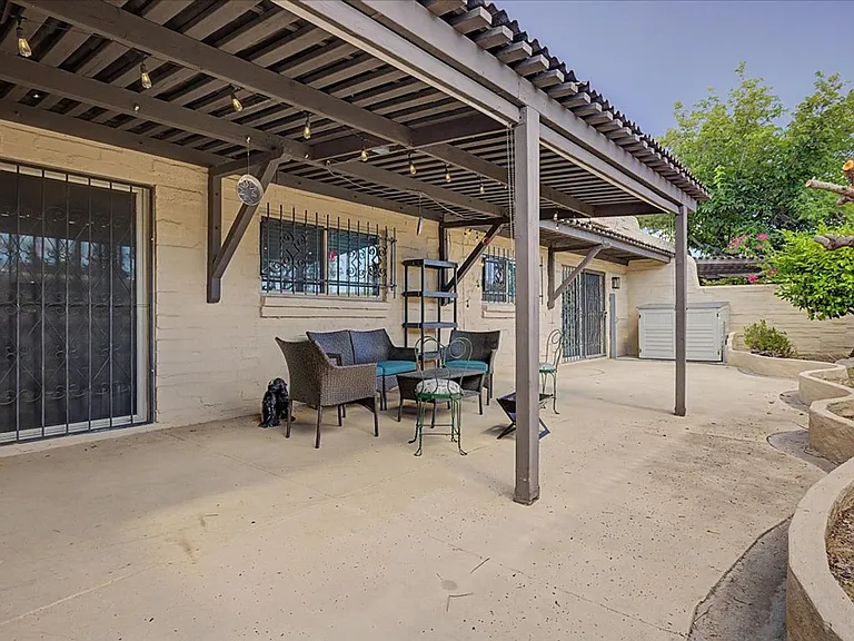 5277 N Tigua Dr — Photo 23